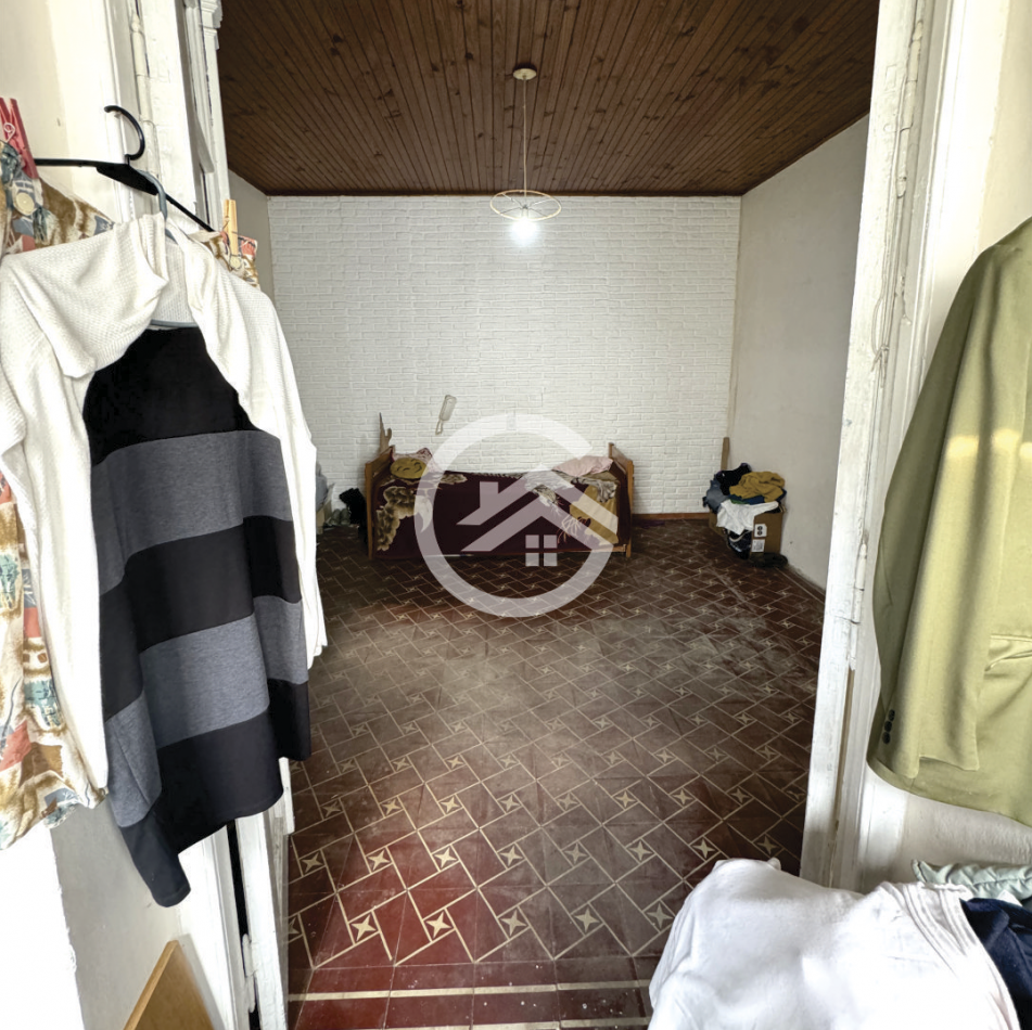 Oportunidad! Casa 5 ambientes con parque apta credito! 