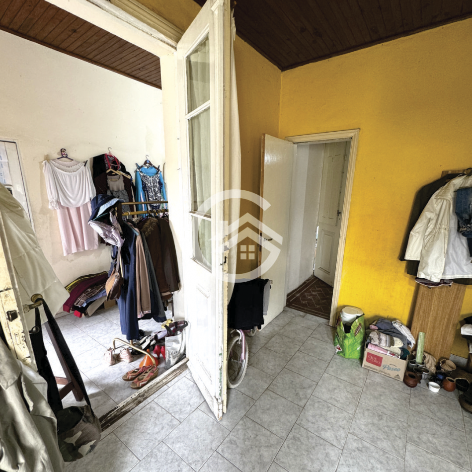 Oportunidad! Casa 5 ambientes con parque apta credito! 