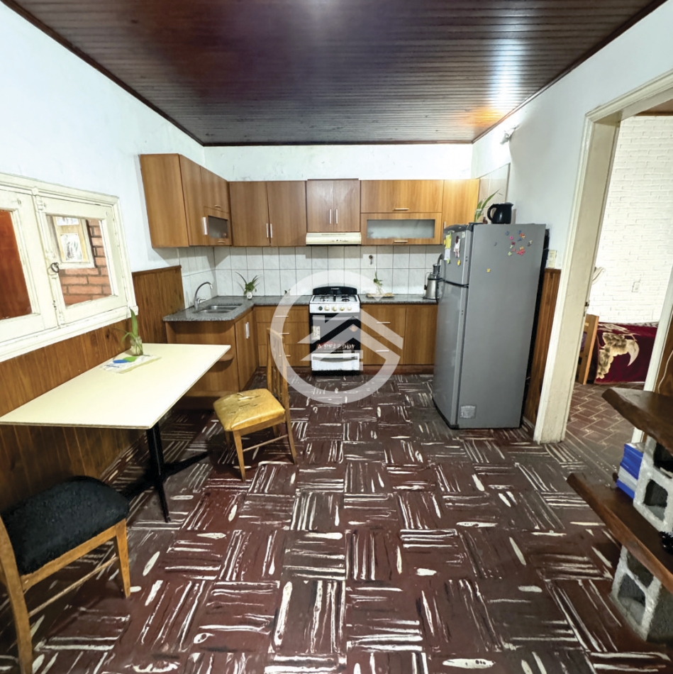 Oportunidad! Casa 5 ambientes con parque apta credito! 