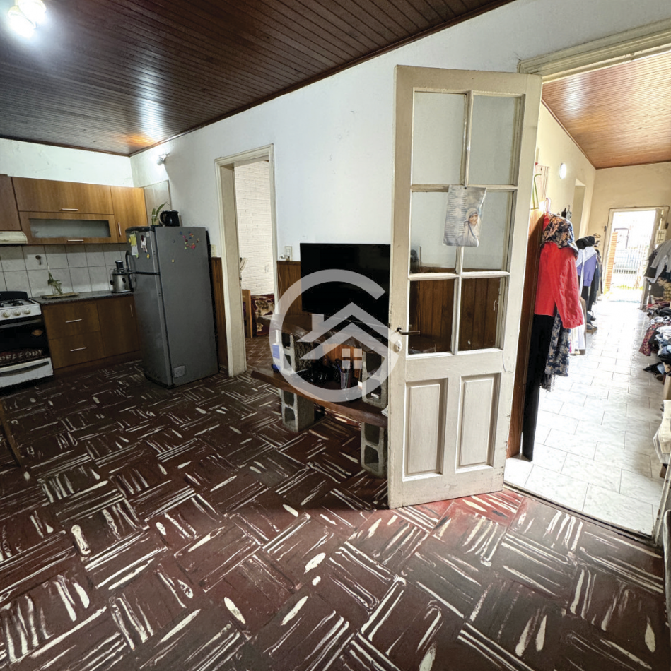 Oportunidad! Casa 5 ambientes con parque apta credito! 