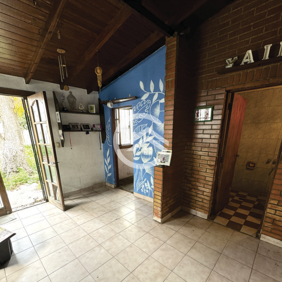 Oportunidad! Casa 5 ambientes con parque apta credito! 