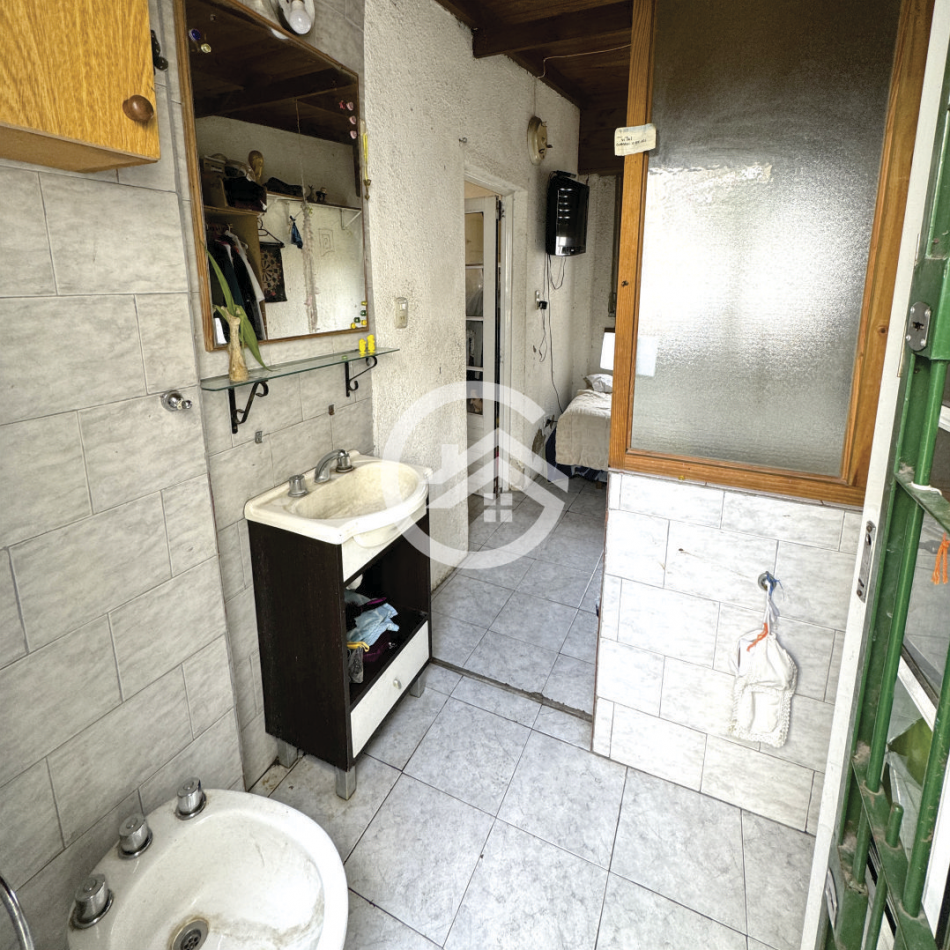 Oportunidad! Casa 5 ambientes con parque apta credito! 