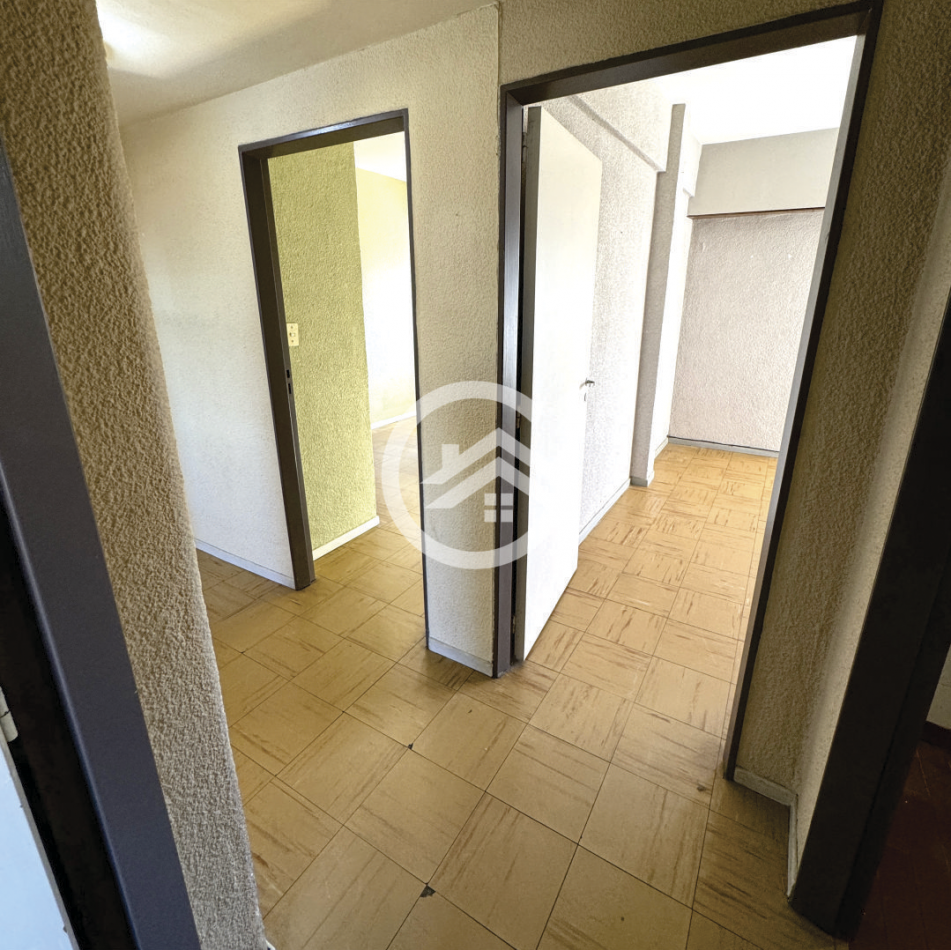 DEPARTAMENTO 4 AMBIENTES CON COCHERA 