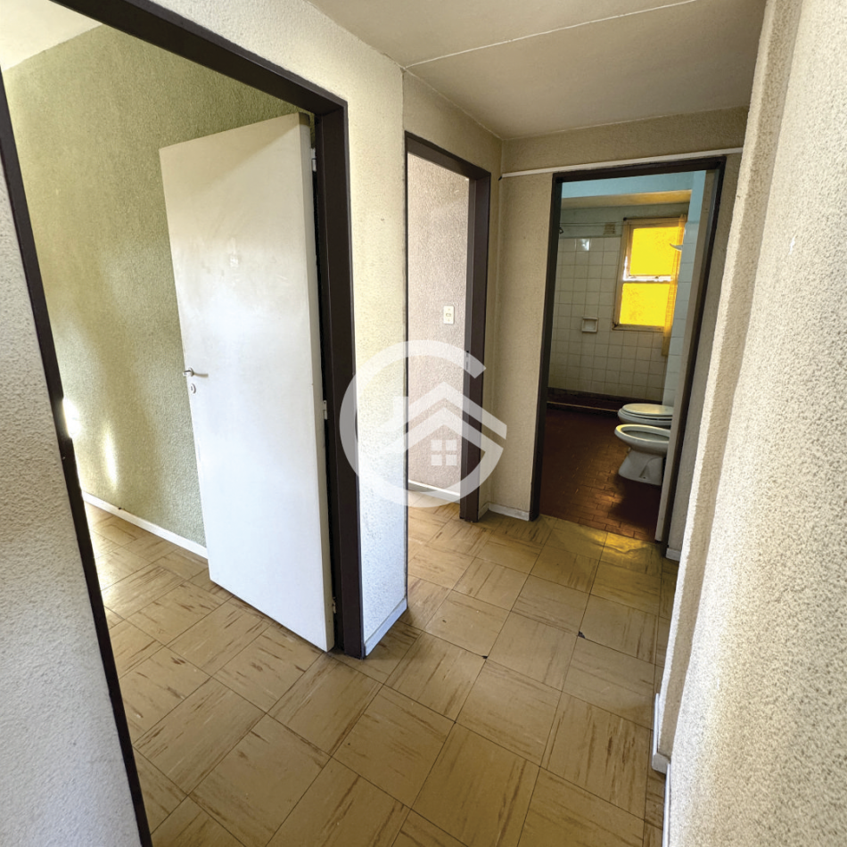 DEPARTAMENTO 4 AMBIENTES CON COCHERA 