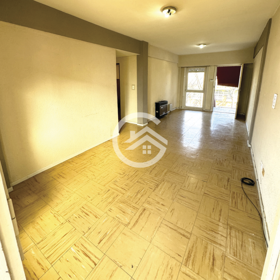 DEPARTAMENTO 4 AMBIENTES CON COCHERA 