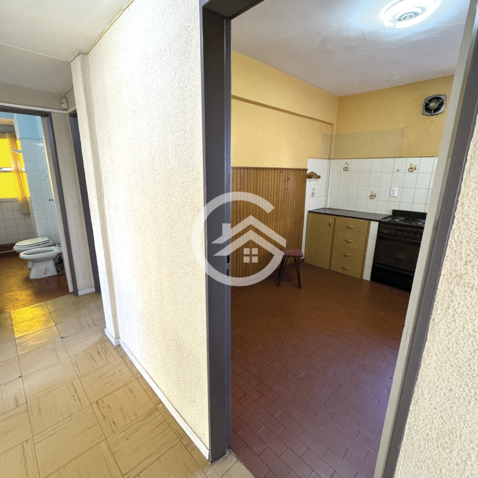 DEPARTAMENTO 4 AMBIENTES CON COCHERA 