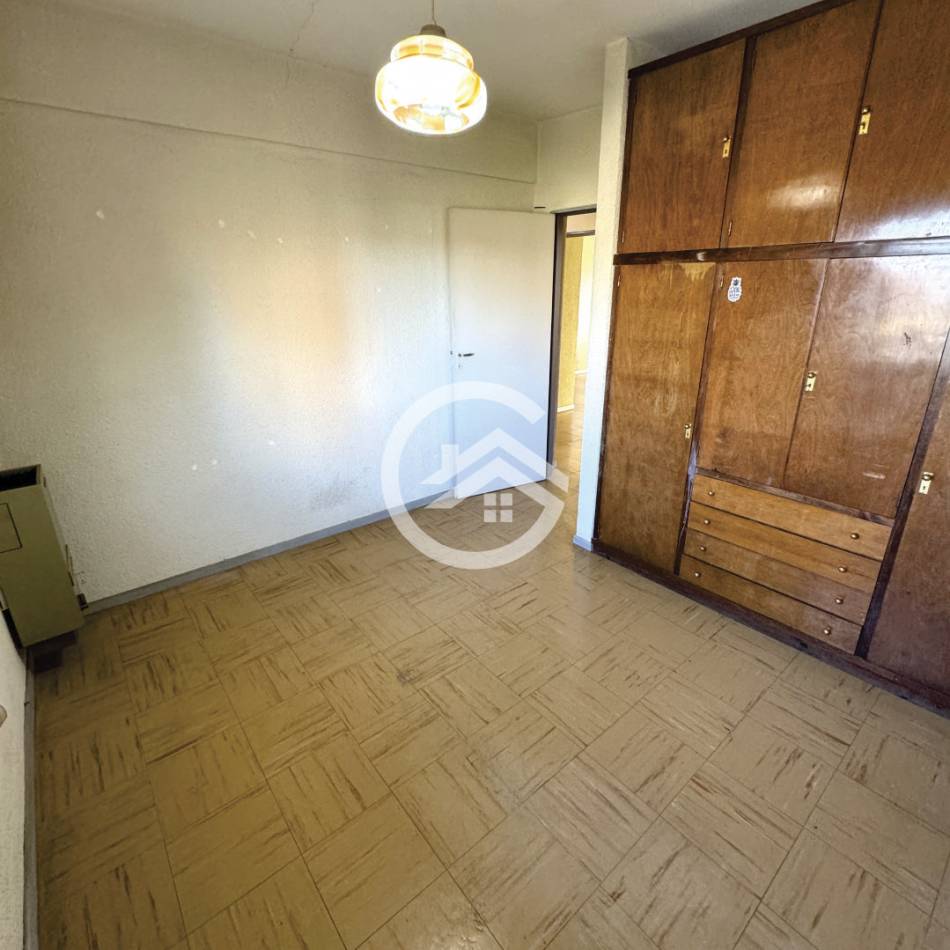 DEPARTAMENTO 4 AMBIENTES CON COCHERA 