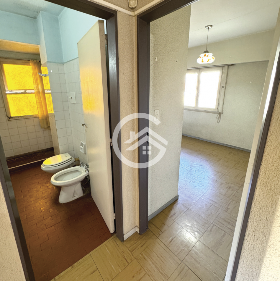 DEPARTAMENTO 4 AMBIENTES CON COCHERA 