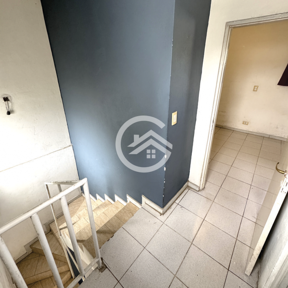 PH dos ambientes con patio, cochera y sin expensas