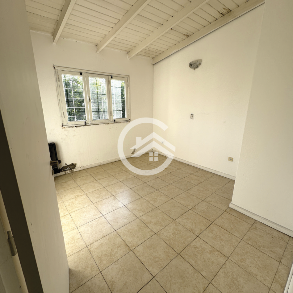 PH 3 AMBIENTES SIN EXPENSAS Y CON ENTRADA PARA VEHICULO