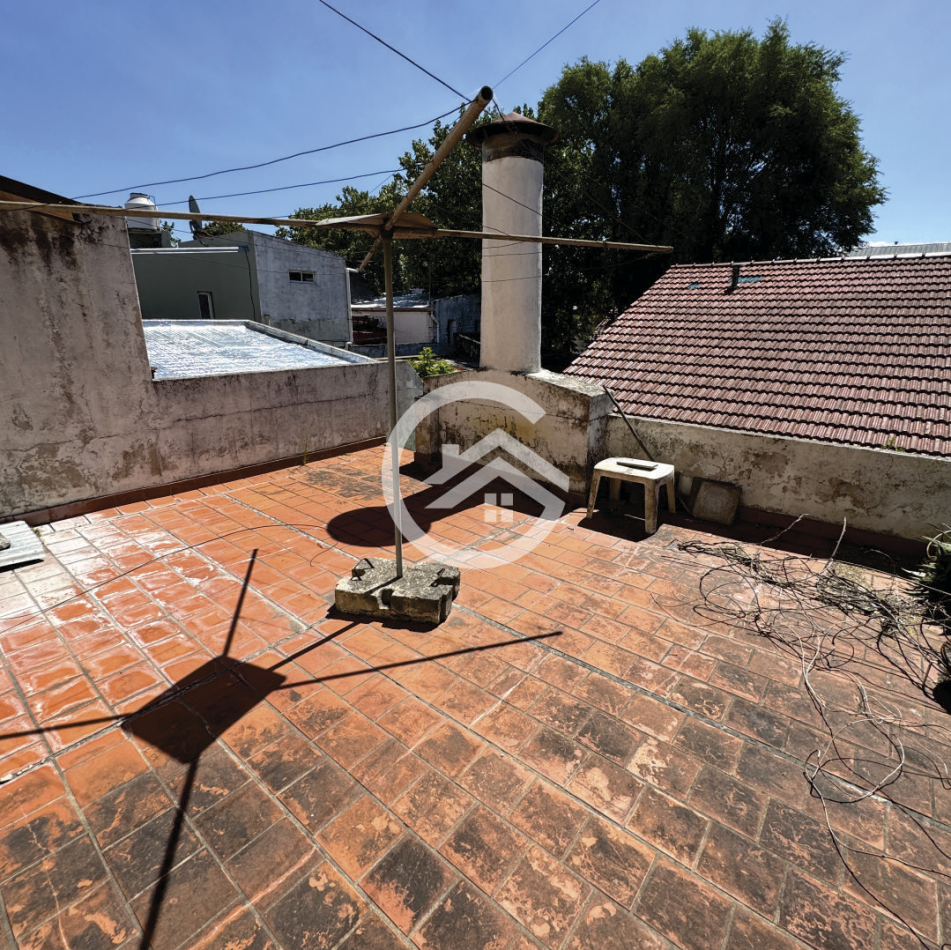 Casa 3 Ambientes con cochera y quincho. 